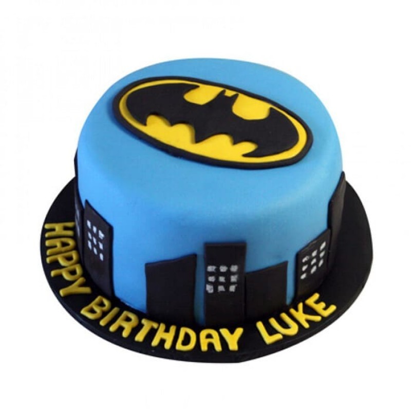 Batman And Gotham City Fondant Cake 3 Batman And Gotham City Fondant Cake