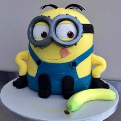 Banana and Bob Minion Cake