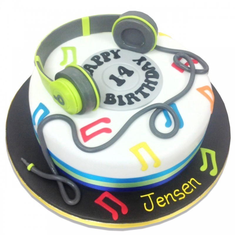 Beats Heaphones Fondant Cake 3 Beats Heaphones Fondant Cake