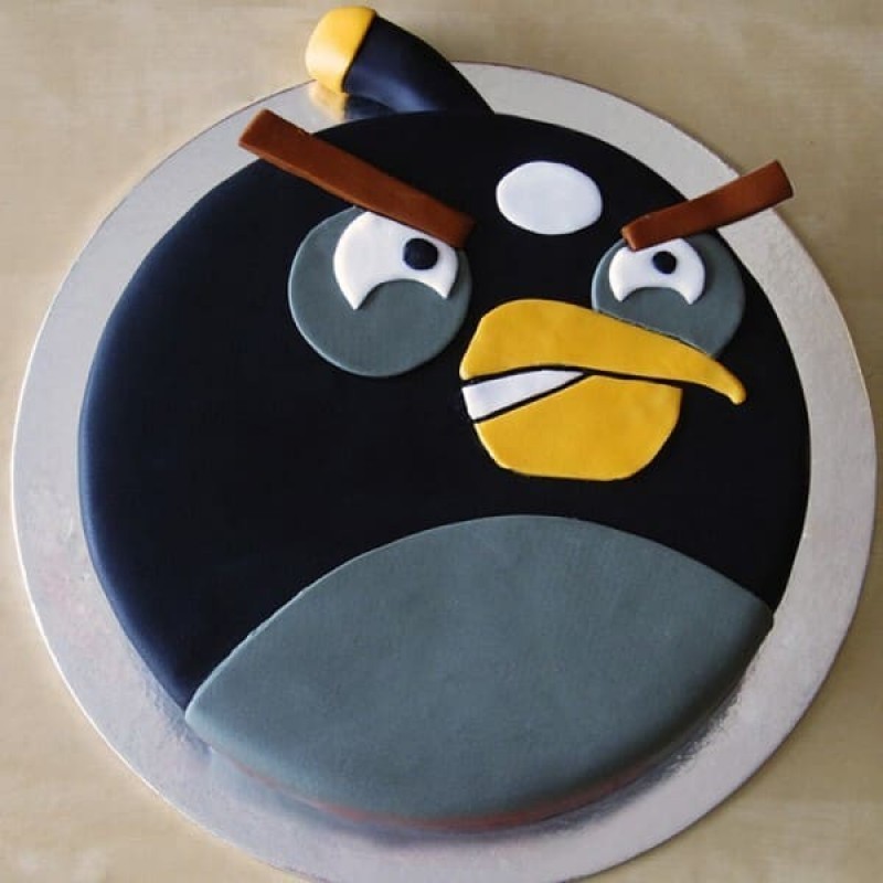 Black Angry Bird Fondant Cake 3 Black Angry Bird Fondant Cake
