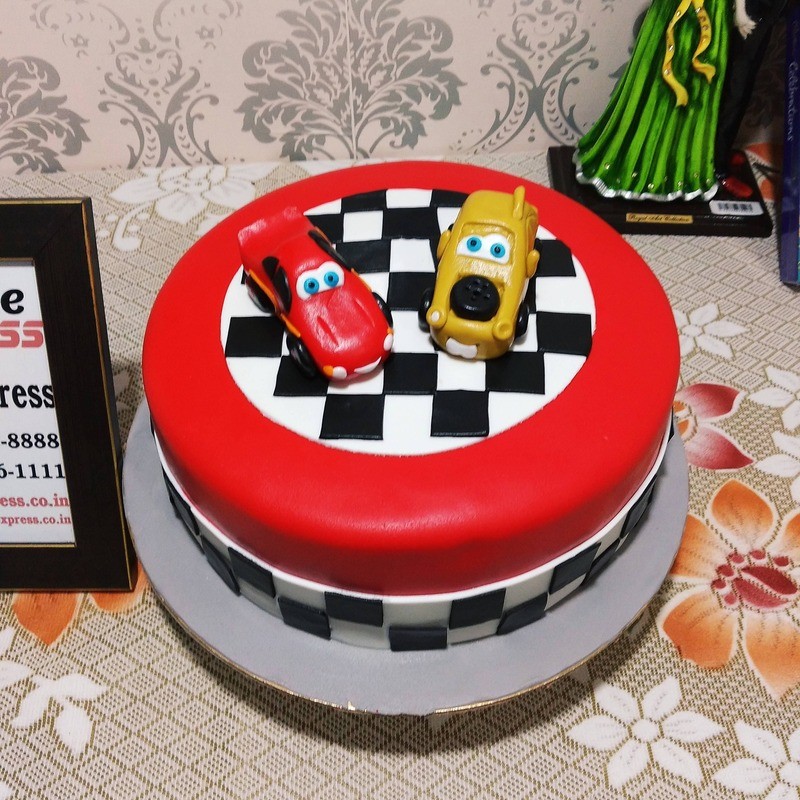 Car Race Designer Fondant Cake 3 Car Race Designer Fondant Cake