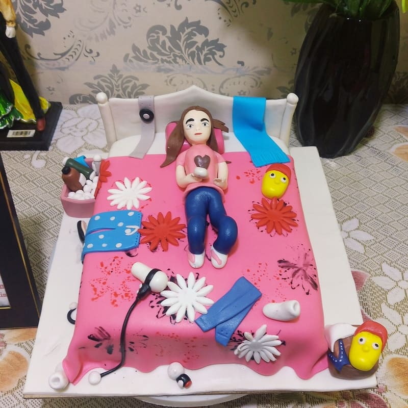 Lazy Girl Theme Customized Cake 3 Lazy Girl Theme Customized Cake
