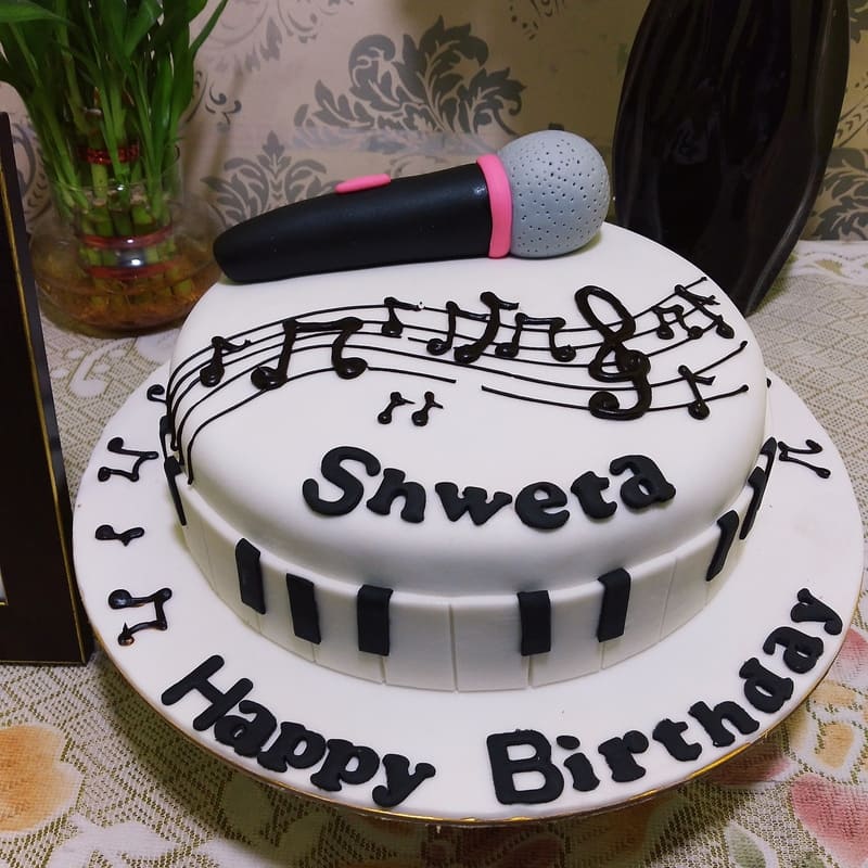 Music Lover Theme Fondant Cake 3 Music Lover Theme Fondant Cake