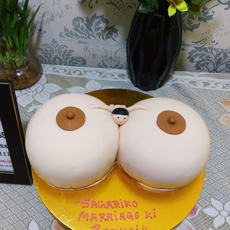 Naked Boobs Fondant Cake 3 Naked Boobs Fondant Cake
