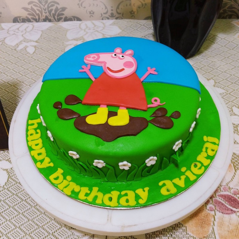Peppa Pig Fondant Cake 3 Peppa Pig Fondant Cake