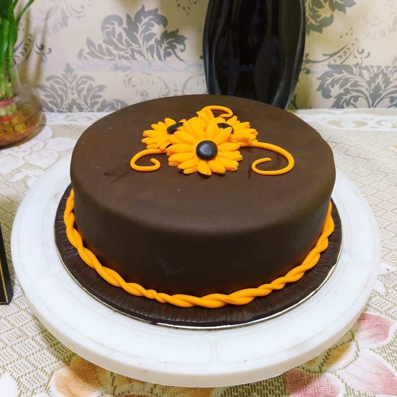 Sunflower Simple Fondant Cake 3 Sunflower Simple Fondant Cake