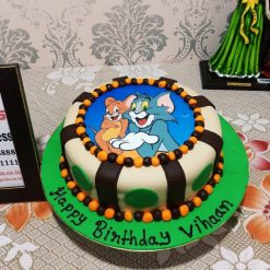 Tom and Jerry Fondant Cake